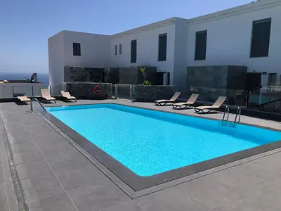 Piscina en o cerca de Altos de Arguineguín