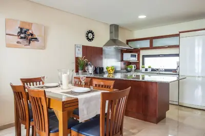Una cocina o zona de cocina en Mirador del Mar Villas