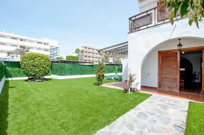 Jardín al aire libre en Casalegre HOME 7
