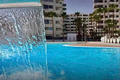 Piscina en o cerca de Central and functional