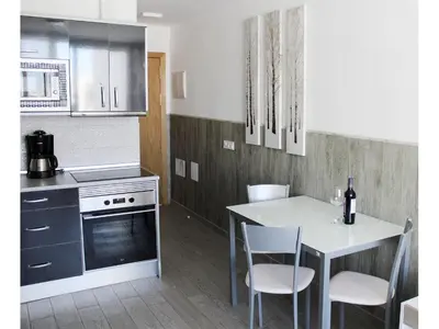 Una cocina o zona de cocina en Starfish Friendly Holiday Home