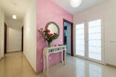 Plano de Casa El tonelero con jardín y piscina privada