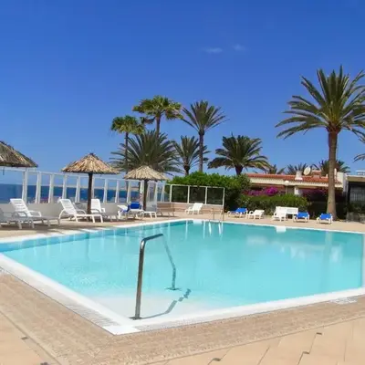 Ocean view apartments Las Flores I