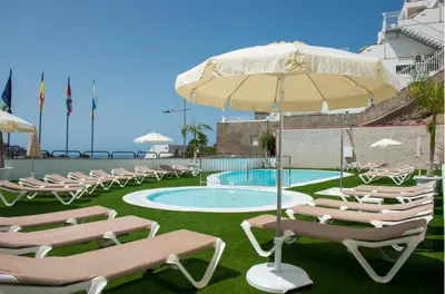 Piscina en o cerca de Montesol Atsol
