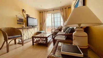 Una televisión o centro de entretenimiento en Apartments Bambu