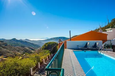 Paisaje cerca of this country house