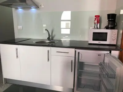 Una cocina o zona de cocina en TABLERO 202, Céntrico y moderno apto 6 pax cerca de Playa Inglés