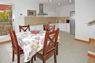 Una cocina o zona de cocina en Salobre Vista Golf 29