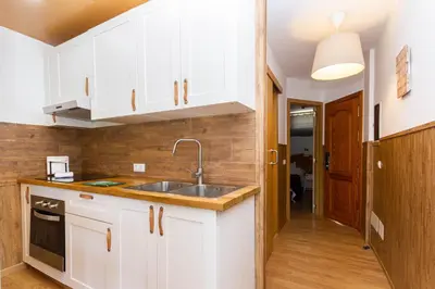 Una cocina o zona de cocina en Aguacate Friendly Holiday Home
