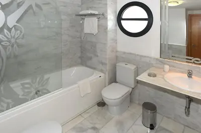 Un baño de Salobre Las Terrazas 10
