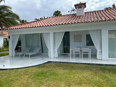 Edificio en el que se encuentra el camping resort