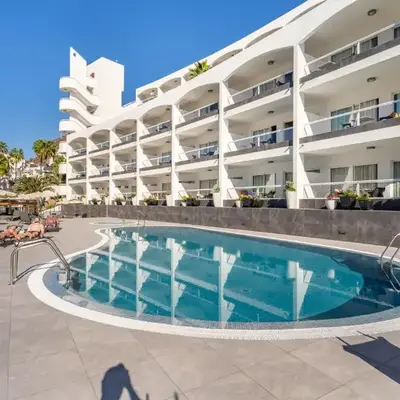 Apartamentos Cabau Altair