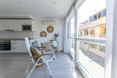 Una cocina o zona de cocina en Amplio apartamento recién reformado