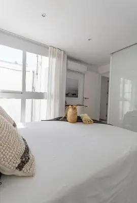 Cama o camas de una habitación en Cozy and sea views private terrace apartment