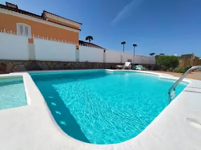 Piscina en o cerca de CALMA SUITES Maspalomas