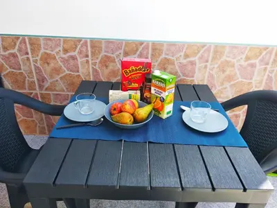 Comida en o cerca de este apartamento