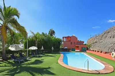 Piscina en o cerca de Puerto Marina 18