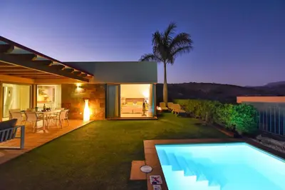 Piscina en o cerca de Salobre Villa with Pool Par 4 nr 9 by VillaGranCanaria