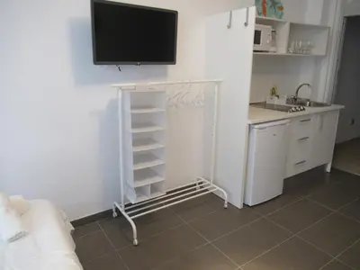 Una cocina o zona de cocina en Vivelorural estudio Las Canteras vista mar- 308