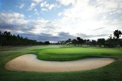 Instalaciones para jugar al golf en el apartamento o alrededores