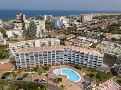 Piscina en o cerca de Modern Apt with Pool - Yumbo & Beach