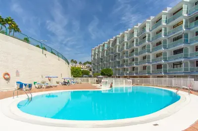 Piscina en o cerca de Modern Apt with Pool - Yumbo & Beach