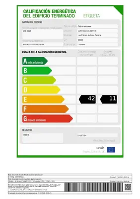 Certificado, premio, señal o documento que está expuesto en Loft moderno con balcón al lado de Las Canteras