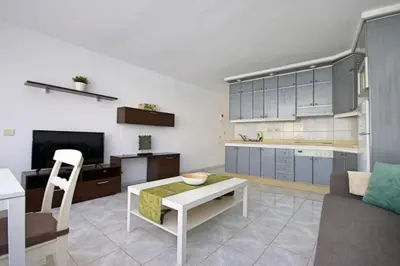 Una cocina o zona de cocina en Bonito apartamento 115 by CASAS COCODRILO