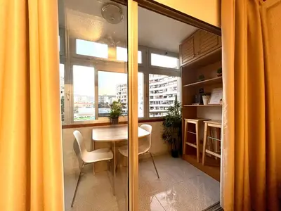 Una cocina o zona de cocina en Cozy Apartment Near Yumbo