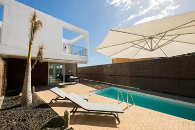 Piscina en o cerca de Sunny and quiet duplex