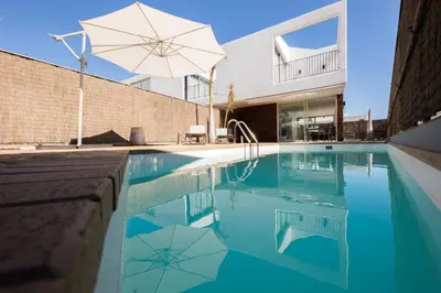 Piscina en o cerca de Sunny and quiet duplex