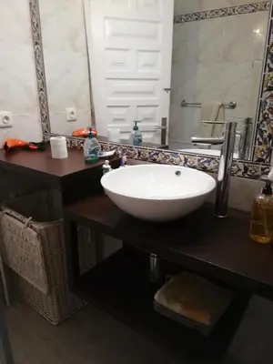 Un baño de bungalow near Yumbo 200 meters from the beach