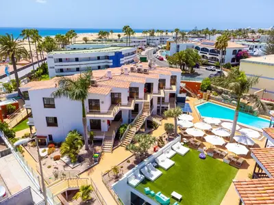 Piscina en o cerca de Casas Pepe Apartments & Spa- Adults Only