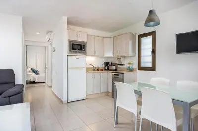 Una cocina o zona de cocina en Casas Pepe Apartments & Spa- Adults Only