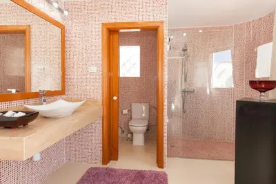 Un baño de Terrazas del Mar Villa on the beach Sea Terrace Wifi free Golf Ecological house