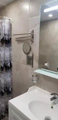 Un baño de Luxury 2 bedroom APT 50 m from beach