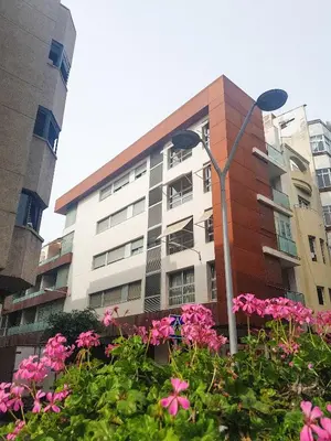 Edificio en el que se encuentra el apartamento