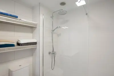 Un baño de Danubio Beach Flat - Playa del Inglés
