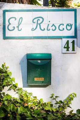 Certificado, premio, señal o documento que está expuesto en Luxury Country & Rural Villa Santa Brigida Las Palmas