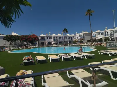 Piscina en o cerca de Amazing bungalow with wifi and terrace