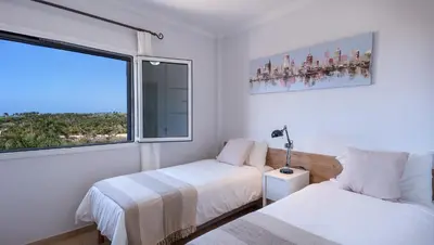 Cama o camas de una habitación en Villa, Private heated pool and jacuzzi .