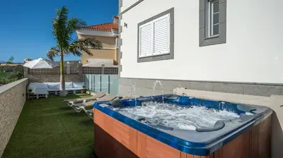 Plano de Villa, Private heated pool and jacuzzi .