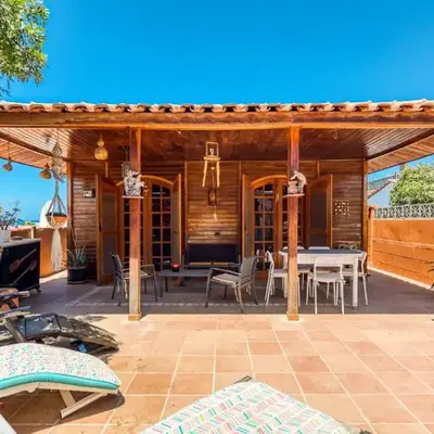 Camping Cabin - Private Solarium & Pool - BBQ