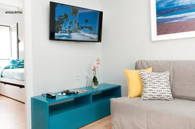 Una televisión o centro de entretenimiento en Hotel Apartamento Bajamar