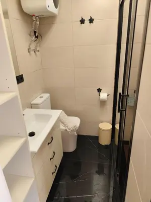 Un baño de 5 min walk from Yumbo! 517