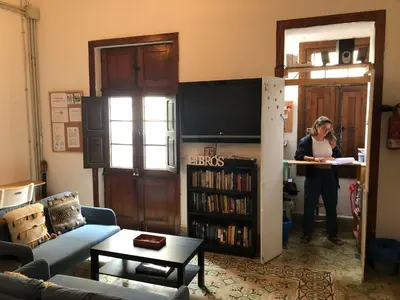 Biblioteca en el albergue