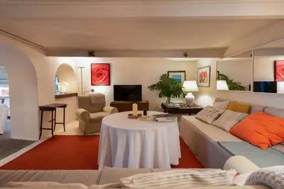 Una televisión o centro de entretenimiento en Vivelorural Casita Vintage, Santa Brígida