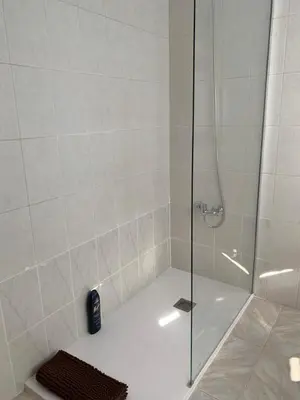 Un baño de TABLERO 303, FABULOSO apto 6 pax cerca de PLAYA INGLÉS