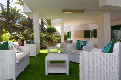 Una televisión o centro de entretenimiento en Apartamento Jumilla Vista Mar 23