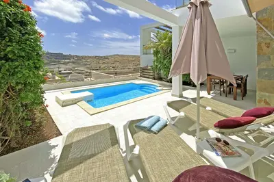 Piscina en o cerca de Salobre Golfers 12